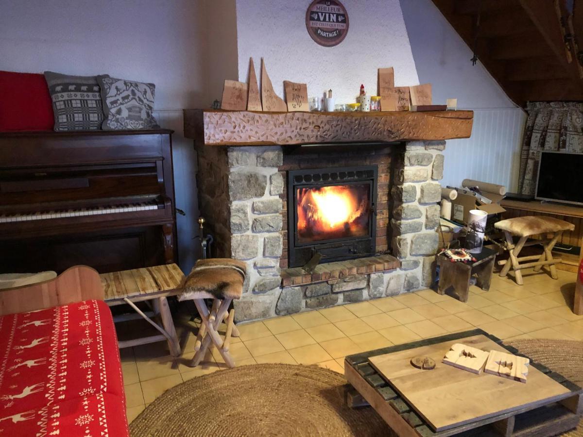 Le Chalet De La Goutte Saint-Appolinaire  外观 照片