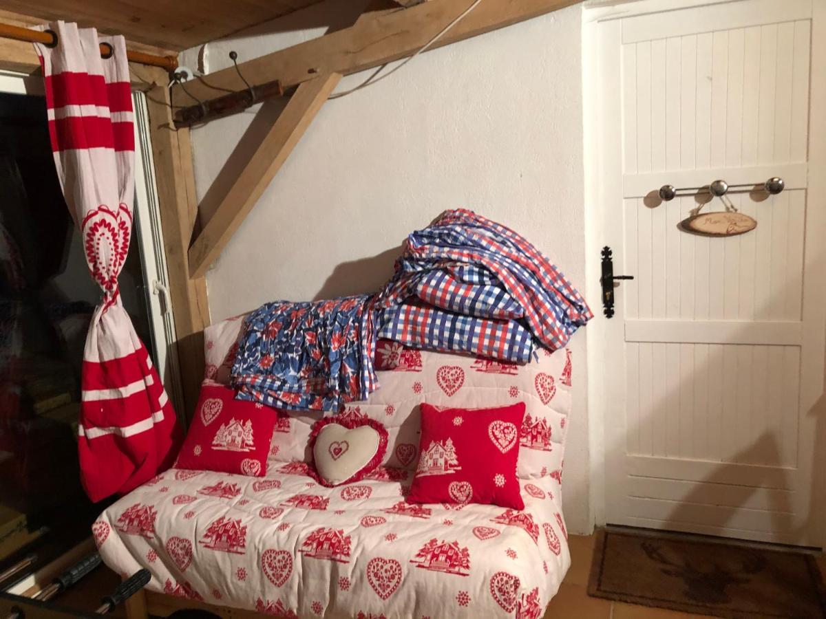 Le Chalet De La Goutte Saint-Appolinaire  外观 照片